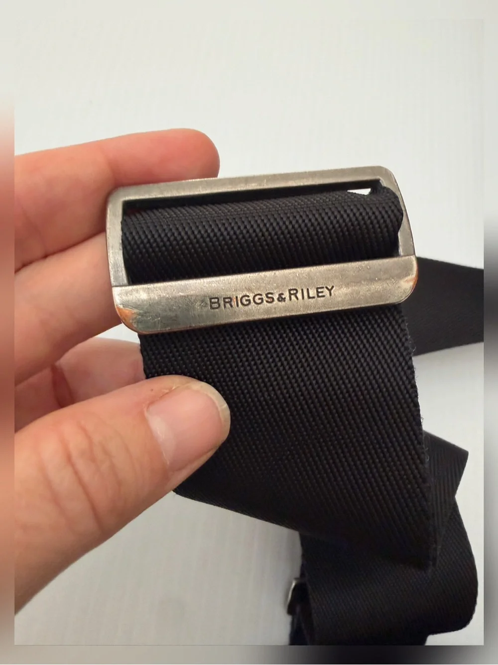The Briggs & Riley Verb Slide Tech Bag Crossbody Travel